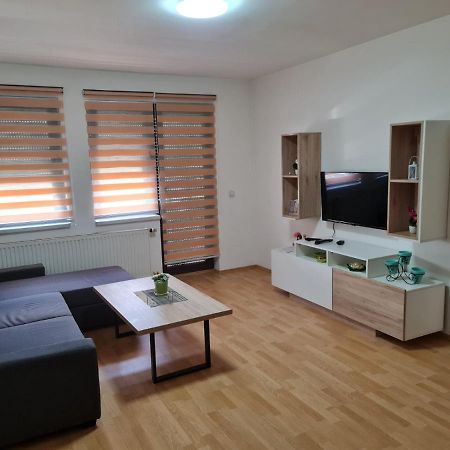 Apartmani Sk Brčko Zewnętrze zdjęcie